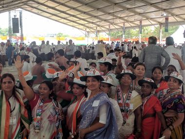 Rahul Gandhi foregrounds women's safety in Congress' Jan Aakrosh rally, lays ground for 2019 polls Rahul Gandhi foregrounds women's safety in Congress' Jan Aakrosh rally, lays ground for 2019 polls