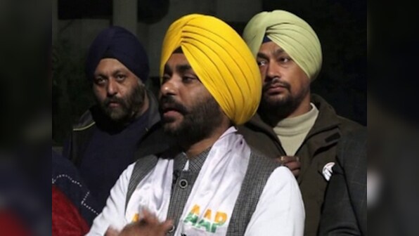 Two Punjab Aam Aadmi Party leaders join Shiromani Akali Dal ahead of Shahkot bypoll