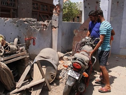Incessant ceasefire violations by Pakistan derail life in Kashmir's border towns as India struggles to protect locals Incessant ceasefire violations by Pakistan derail life in Kashmir's border towns as India struggles to protect locals