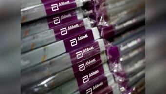 Medication, lifestyle changes as effective as stents and bypass surgery in reducing risk of heart attack, finds study