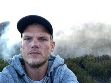 Avicii's death allegedly caused due to cuts inflicted with broken glass, claim reports Avicii's death allegedly caused due to cuts inflicted with broken glass, claim reports