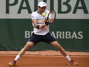 French Open 2018: Grieving Roberto Bautista Agut wins just week after mothers death; Caroline Wozniacki advances