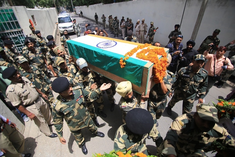 Cross-border skirmish in Jammu kills 5: Civilians living along LoC face ...