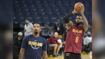 NBA Finals: All-time great LeBron James faces steep climb to inspire Cavaliers to victory over Warriors