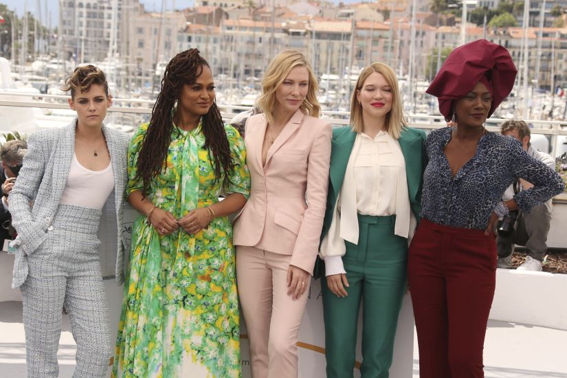 Jury members Kristen Stewart, from left, Ava Duvernay, Cate Blanchett, Lea Seydoux and Khadja Nin pose for photographers during a photo call for the jury at the 71st international film festival, Cannes, southern France, Tuesday, May 8, 2018. (Photo by Joel C Ryan/Invision/AP)