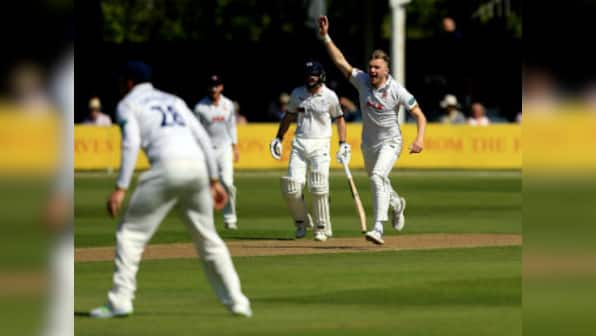 County Championship 2018: Essex's Peter Siddle shines with ball against Yorkshire as 22 wickets fall on opening day