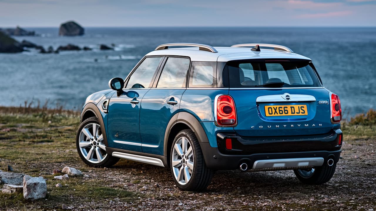 Despite an increase in size, the Mini Countryman maintains its trademark proportions. Image: BMW Press