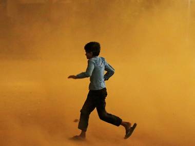 What is causing widespread thunderstorms and dust storms over India? What is causing widespread thunderstorms and dust storms over India?