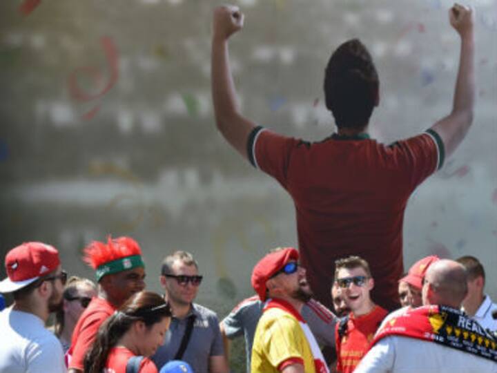 Champions League final: Liverpool complain to UEFA after fans struggle with high accommodation prices in Kiev