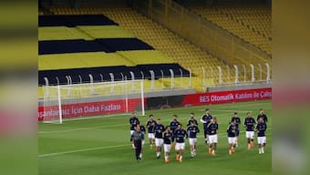 Istanbul derby called off after Besiktas boycott replay of abandoned Turkey Cup match against Fenerbahce