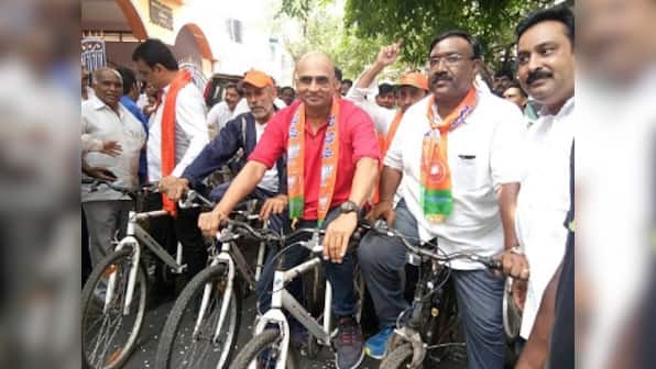 Karnataka polls: Gauri Lankesh's brother Indrajith campaigns for BJP candidate, blames Congress govt for sister's death