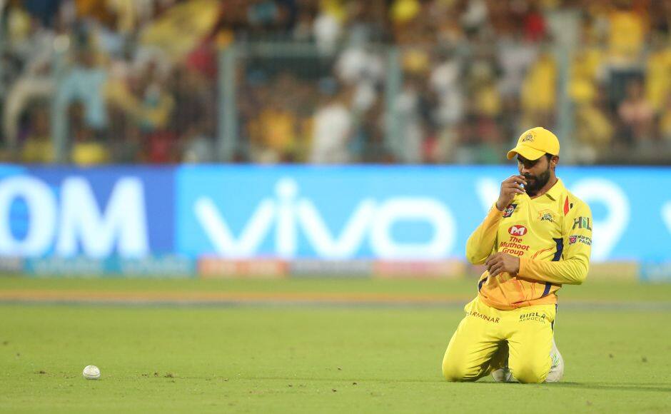 Ravindra Jadeja, ordinarily one of India’s best fielders, dropped  Sunil Narine twice in two consecutive deliveries. Sportzpics