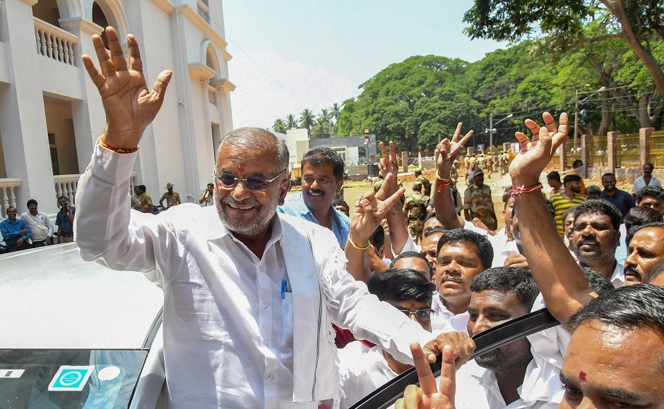 JD(S) leader GT Deve Gowda celebrates his win from Chamundeshwari constituency. Deve Gowda defeated sitting state chief minister Siddaramaiah in by a margin of over 36,000 votes. PTI JD(S) leader GT Deve Gowda celebrates his win from Chamundeshwari constituency. Deve Gowda defeated sitting state chief minister Siddaramaiah in by a margin of over 36,000 votes. PTI