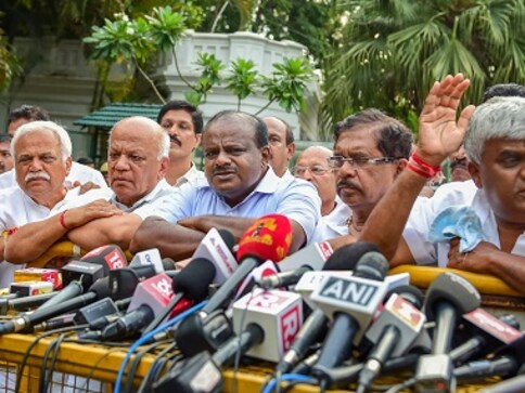 Karnataka polls: HD Kumaraswamy alleges two of his MLAs were 'hijacked' by BJP from Bengaluru Karnataka polls: HD Kumaraswamy alleges two of his MLAs were 'hijacked' by BJP from Bengaluru