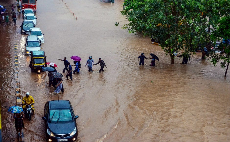 The Home Ministry said it has reviewed the situation in Managalore and is rushing additional teams of NDRF. PTI