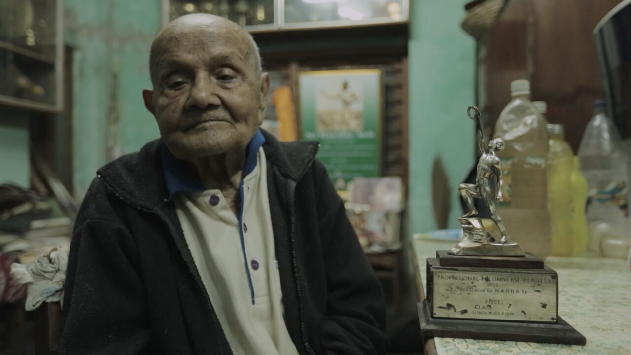 A Very Old Man with Enormous Wings: An unsettling portrait of Manohar ...