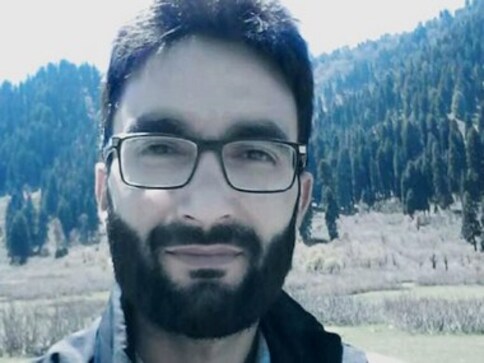 Kashmir University professor Rafi Bhat gets killed within 40 hrs of joining militancy; students, colleagues in shock Kashmir University professor Rafi Bhat gets killed within 40 hrs of joining militancy; students, colleagues in shock