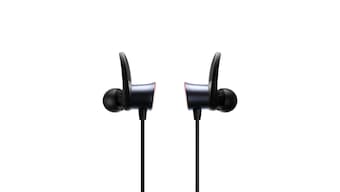 OnePlus Bullets Wireless earphones with fast-charging and magnetic clamps launched at $69