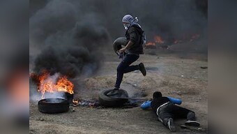 US opens Jerusalem embassy: Israeli forces kill 28 protesters as thousands of Palestinians agitate on Gaza border