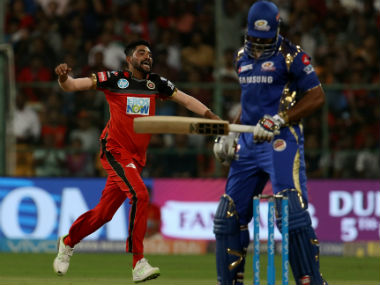 IPL 2018: From Mitchell McClenaghan's poor last over to Kieron Pollard's brain fade, turning points in MI's loss against RCB IPL 2018: From Mitchell McClenaghan's poor last over to Kieron Pollard's brain fade, turning points in MI's loss against RCB