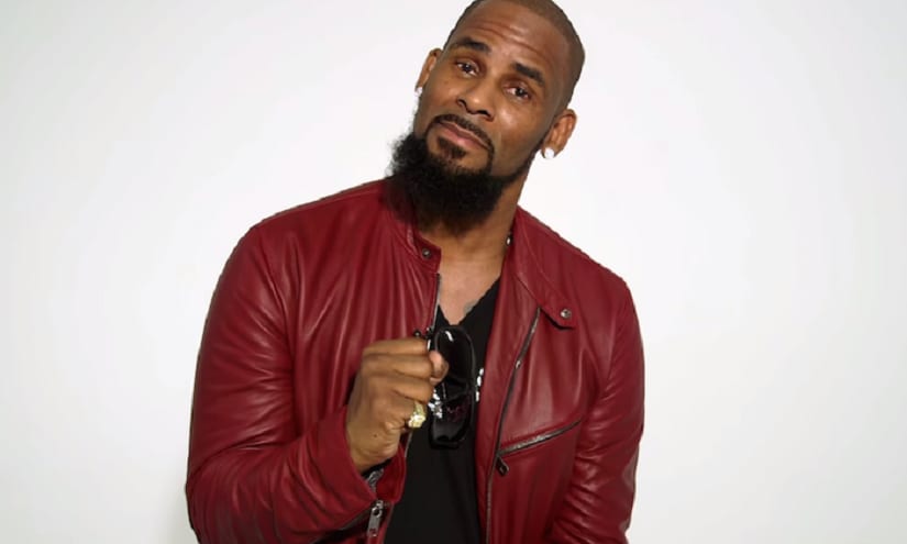R Kelly. Facebook