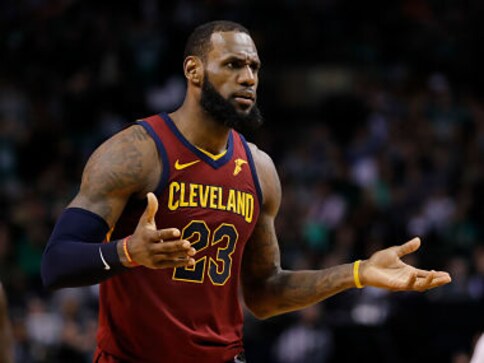 NBA Finals: Golden State Warriors the odds-on favourites, but numbers show LeBron James' domination NBA Finals: Golden State Warriors the odds-on favourites, but numbers show LeBron James' domination
