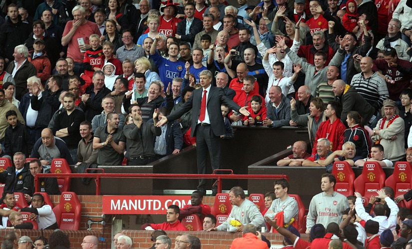 Football - Manchester United v Arsenal Barclays Premier League - Old Trafford - 09/10 - 29/8/09 Arsenal manager Arsene Wenger is sent to the stands after kicking a bottle Mandatory Credit: Action Images / Carl Recine Livepic NO ONLINE/INTERNET USE WITHOUT A LICENCE FROM THE FOOTBALL DATA CO LTD. FOR LICENCE ENQUIRIES PLEASE TELEPHONE +44 (0) 207 864 9000. - MT1ACI6292492