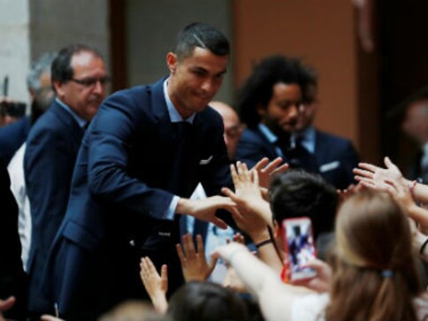 Real Madrid fans urge Cristiano Ronaldo to stay at club during Champions League celebrations in Spanish capital Real Madrid fans urge Cristiano Ronaldo to stay at club during Champions League celebrations in Spanish capital