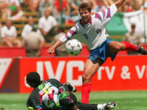 FIFA World Cup moments: Russia's Oleg Salenko steals show with 5 goals against Cameroon to smash record in 1994 FIFA World Cup moments: Russia's Oleg Salenko steals show with 5 goals against Cameroon to smash record in 1994