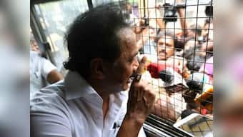Thoothukudi police firing: Let's shoot guns, tweets Stalin after forceful eviction from E Palaniswami's office