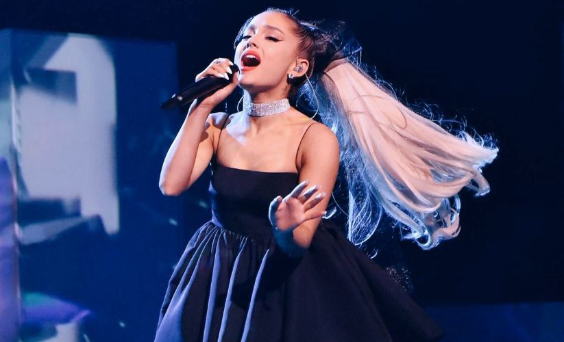 Ariana Grande. Twitter @AriQueen2000
