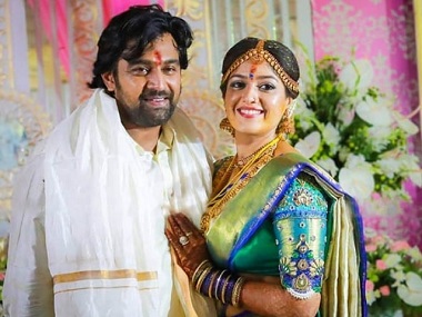 Kannada stars Chiranjeevi Sarja, Megahna Raj wed in Bengaluru; Arjun Sarja also present at ceremony Kannada stars Chiranjeevi Sarja, Megahna Raj wed in Bengaluru; Arjun Sarja also present at ceremony