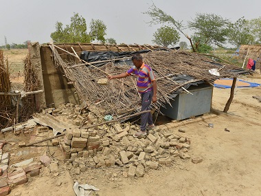 Dust storm kills over 100 in UP, Rajasthan: IMD says cyclonic circulation above Haryana trigger; MHA issues fresh warning Dust storm kills over 100 in UP, Rajasthan: IMD says cyclonic circulation above Haryana trigger; MHA issues fresh warning
