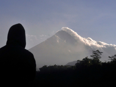 Indonesia raises alert for Mount Merapi volcano from normal to 'beware ...