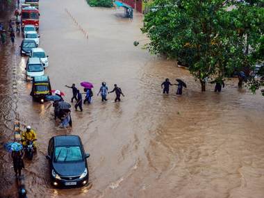 Cyclone Mekunu causes heavy rainfall coastal Karnataka's Mangaluru, Udupi; school, colleges to remain shut today Cyclone Mekunu causes heavy rainfall coastal Karnataka's Mangaluru, Udupi; school, colleges to remain shut today