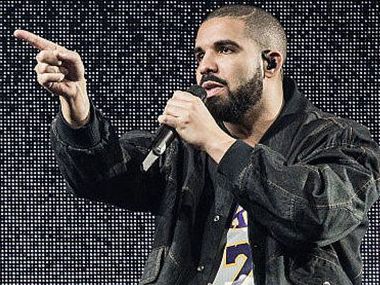 Pusha T claims Drake uses a ghostwriter for his songs; Canadian rapper responds with diss track Pusha T claims Drake uses a ghostwriter for his songs; Canadian rapper responds with diss track