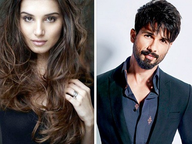Has Tara Sutaria been signed opposite Shahid Kapoor in Hindi remake of Arjun Reddy? Has Tara Sutaria been signed opposite Shahid Kapoor in Hindi remake of Arjun Reddy?