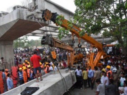 Varanasi flyover collapse: Uttar Pradesh Bridge Corporation's Managing Director removed, cement samples sent to IIT for investigation Varanasi flyover collapse: Uttar Pradesh Bridge Corporation's Managing Director removed, cement samples sent to IIT for investigation