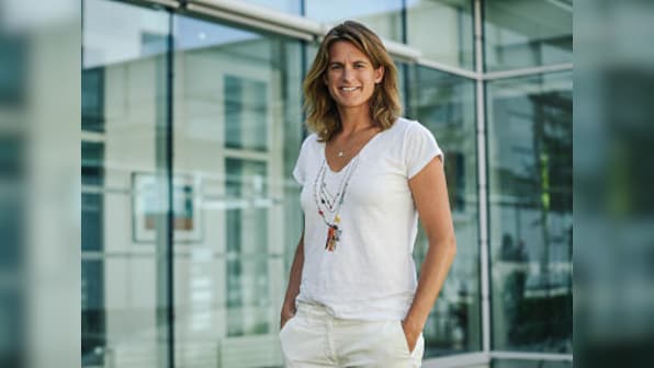 Former World No 1 Amelie Mauresmo becomes first woman captain of France's Davis Cup team