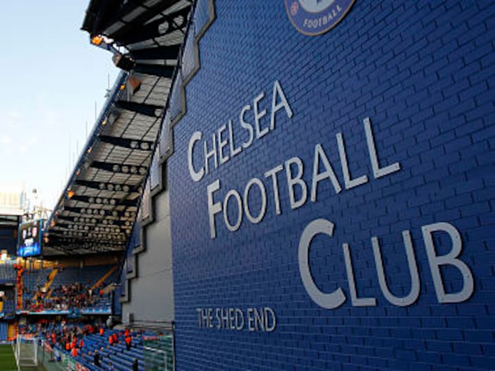 Premier League: Chelsea put new 60,000-seater stadium on hold due to owner Roman Abramovich's British visa woes