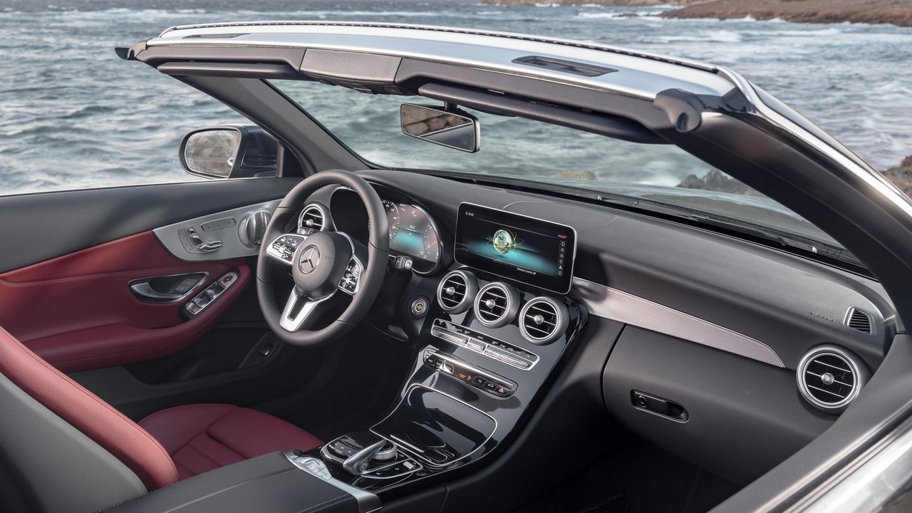 2018 Mercedes AMG C 43 4matic Cabriolet Image: Mercedes-Benz