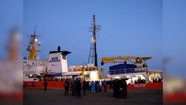 Paris govt criticises Corsica's move to offer port to stranded ship 'Aquarius' carrying 629 migrants
