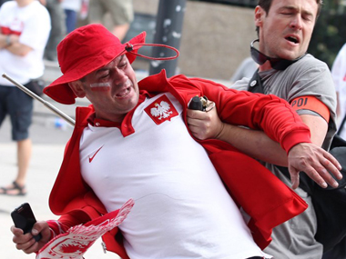 FIFA World Cup 2018: Over 1000 English football hooligans banned from going to Russia, asked to hand in passports FIFA World Cup 2018: Over 1000 English football hooligans banned from going to Russia, asked to hand in passports