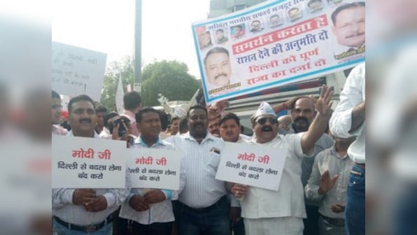Miffed with BJP, Municipal Corporation of Delhi's Dalit workers rally behind Chief Minister Arvind Kejriwal's call for statehood