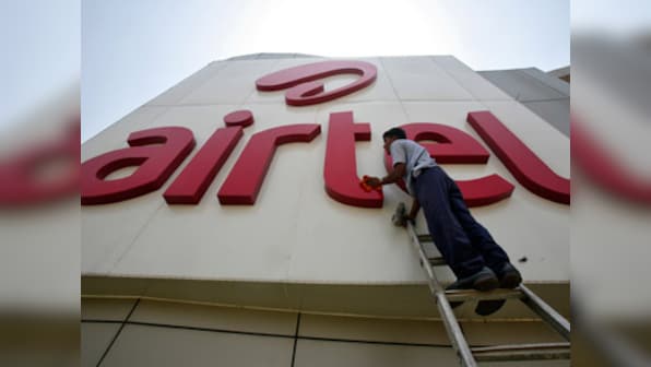 Bharti Airtel reports first-ever loss of Rs 940 crore in Q1; bleeds to retain market dominance