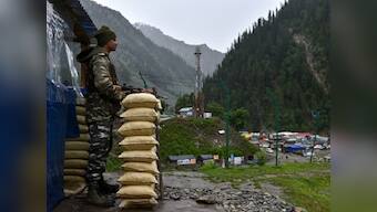 Amarnath Yatra: Fresh batch of 528 pilgrims leaves  from Jammu; 2.7 lakh pilgrims have paid obeisance so far