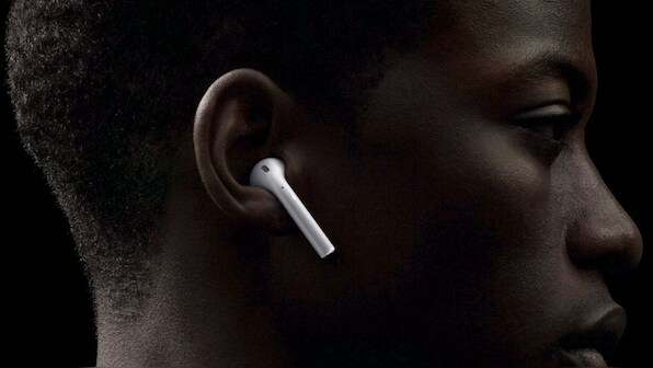 Apple to rollout a charging case to wirelessly charge AirPods: Report