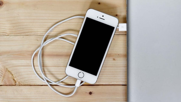 Apple faces potential ban on import of certain iPhones as battle with Qualcomm heats up