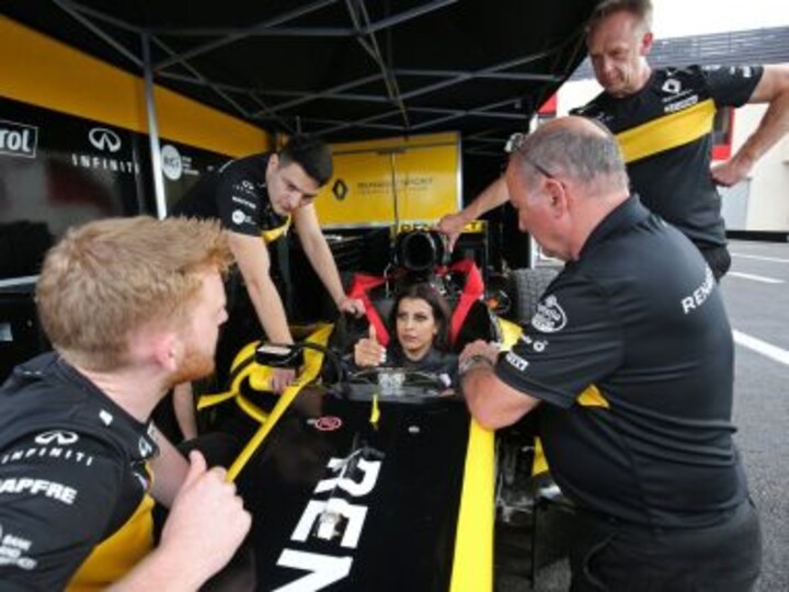 Formula One: Saudi Arabia's Aseel Al-Hamad to drive Renault's 2012 car in parade ahead of French Grand Prix