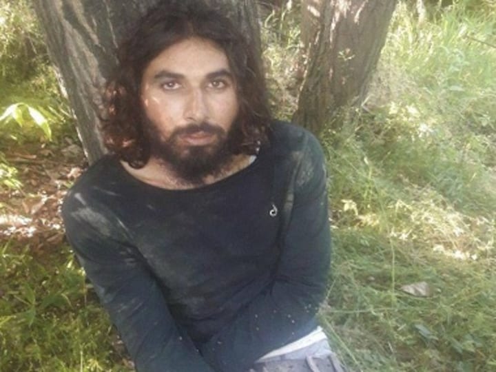 Thousands attend armyman Aurangzeb's last rites in Poonch, chant slogans and demand end to militancy